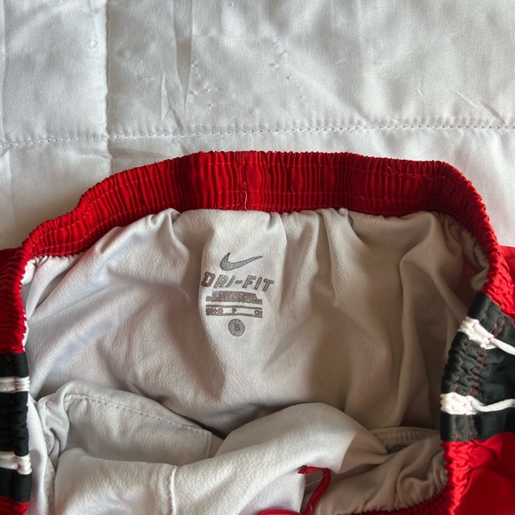 Nike dry fit shorts - Picture 3 of 3